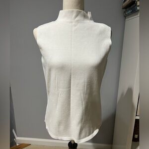 🌸 2 for $10 🌸 Nine West Sleeveless Turtleneck Sweater Tank